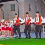 Volkstanz-Gruppe aus Bulgarien beim Advent in Wagrain
